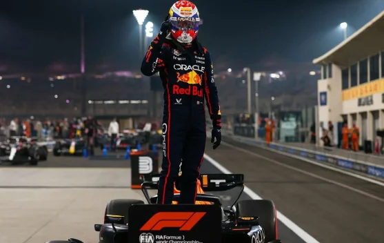 Pertarungan Juara Dunia Memanas, Verstappen Raih Pole Penentuan