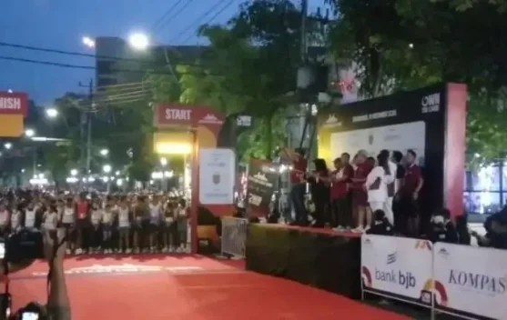 Ribuan Peserta Ikuti Kompas Semarang 10K 