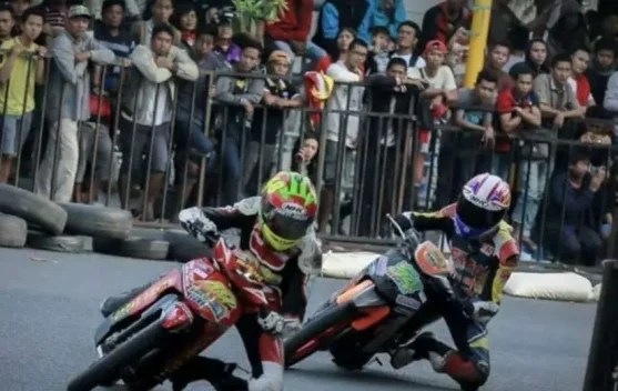 Vitosya Raih Juara Satu Balapan STD 125cc Novice