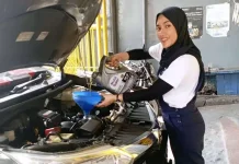 Tips Memilih Pelumas Tepat untuk Mobil Hybrid Modern