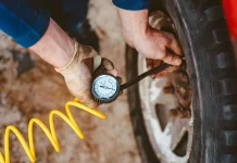 Cara Memeriksa Tekanan Ban Sebelum Bepergian Jauh