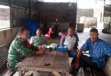 Melalui Komsos, Babinsa Koramil 02/Kuala Batee Motivasi PedagangUMKM