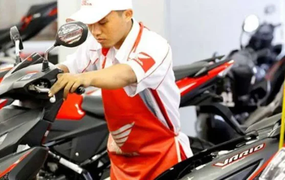 Alasan Mekanik Geber Gas Usai Servis Kendaraan