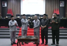 Dua Raperda Ditetapkan Pemkab Bondowoso Bersama DPRD