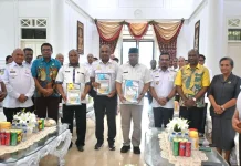 Serahkan DPA, Bupati Biak Imbau OPD Percepat Realisasi Program 