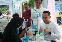 Senam Lansia KMU Tingkatkan Kesadaran Kesehatan Mata