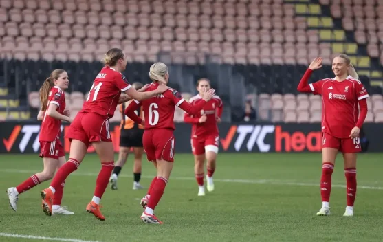 LFC Wanita Mencetak Enam Gol di London Bees