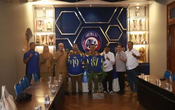 Gandeng Arema, Bakorwil Malang Luncurkan “Save Forest 1987”